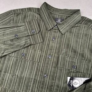 Volcom Steadfast Long Sleeve Dress Shirt Mens L Stripe Corduroy Squadron Green